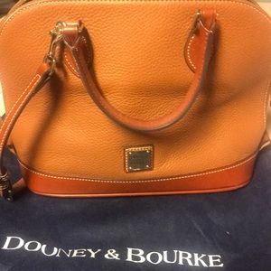Handbag with handles and shoulder strap